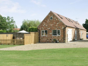 Peacock Barn - E5479